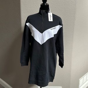 NWT Wrangler Vintage Look Women’s M oversized Sweatshirt